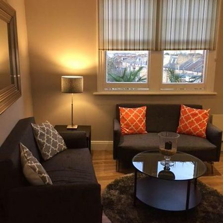 ロンドンStunning 2 Bed Flat Shepherds Bushアパートメント エクステリア 写真