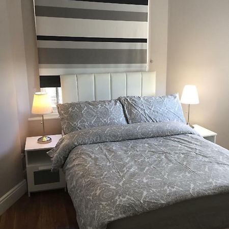 ロンドンStunning 2 Bed Flat Shepherds Bushアパートメント エクステリア 写真