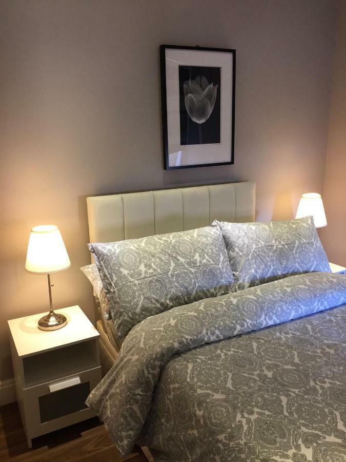 ロンドンStunning 2 Bed Flat Shepherds Bushアパートメント エクステリア 写真
